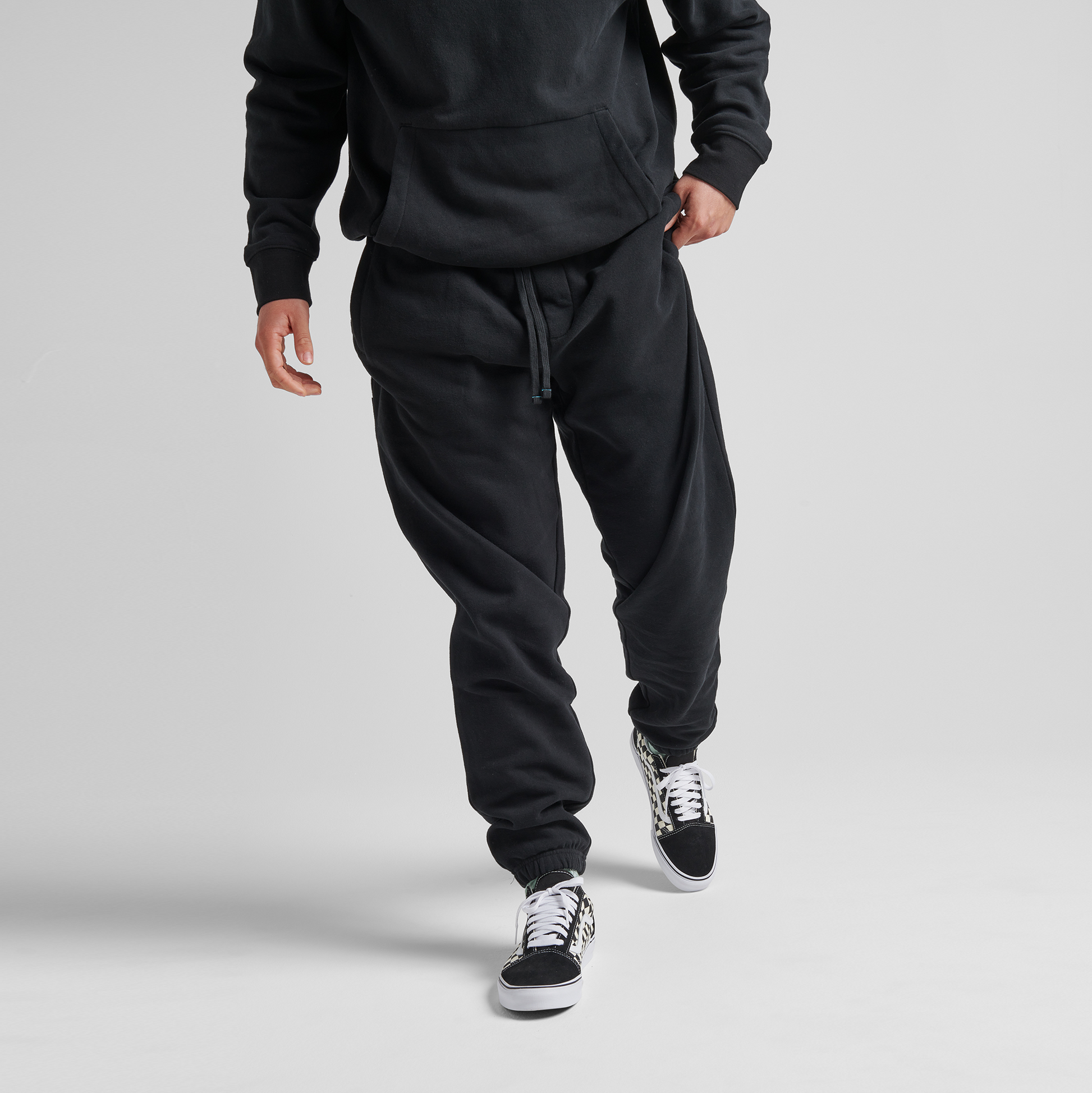 Stance Mercury Sweatpant Black |model