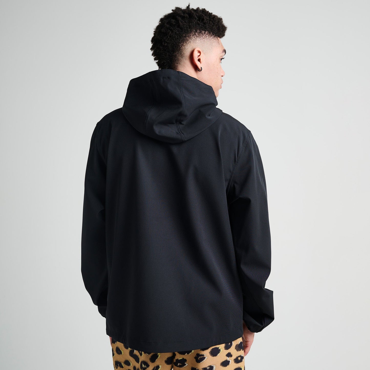 Stance Complex Anorak Black |model