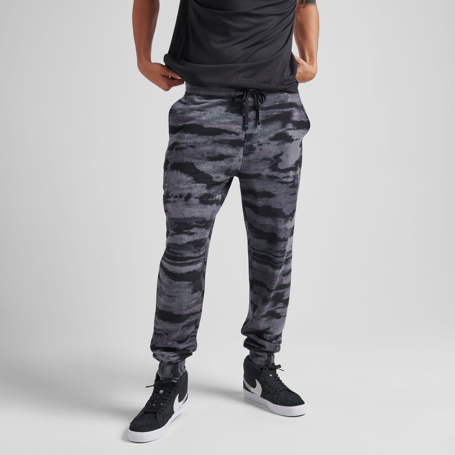 Stance Shelter Jogger Charcoal |model