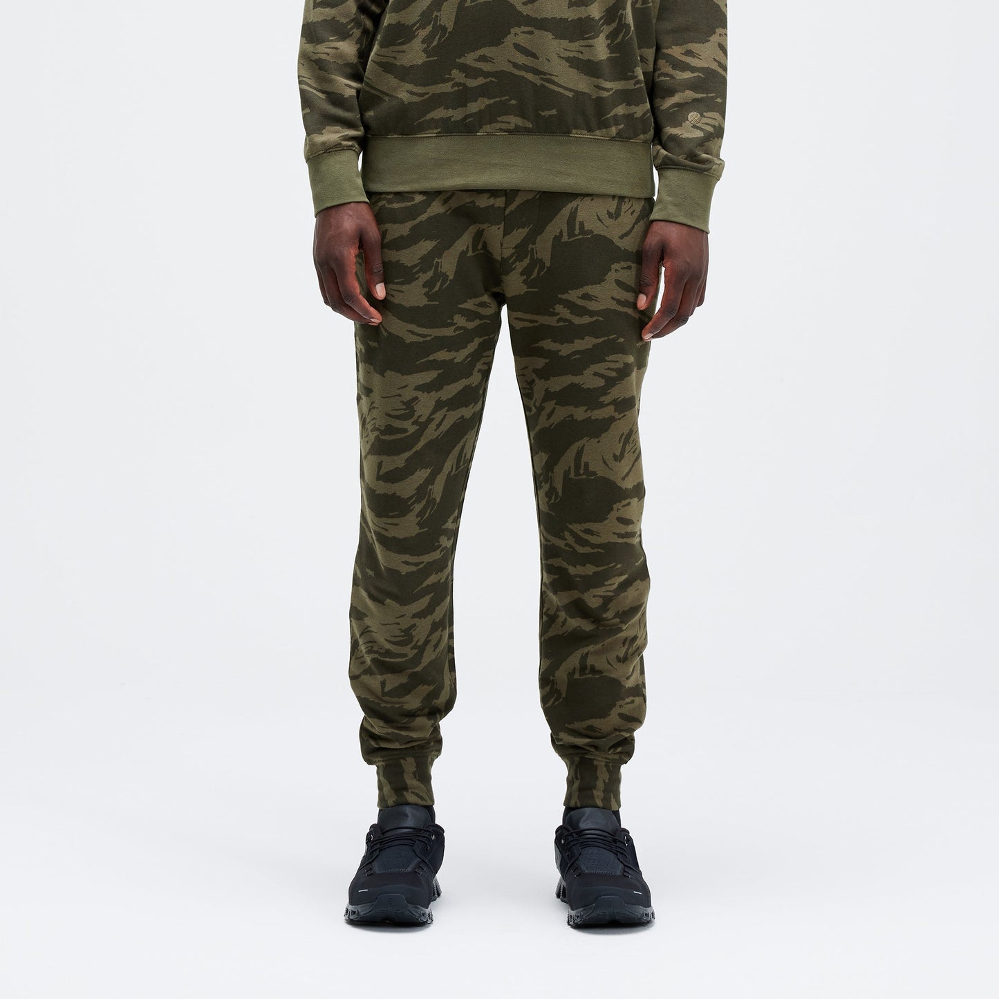 Stance Shelter Jogger Green Camo |model