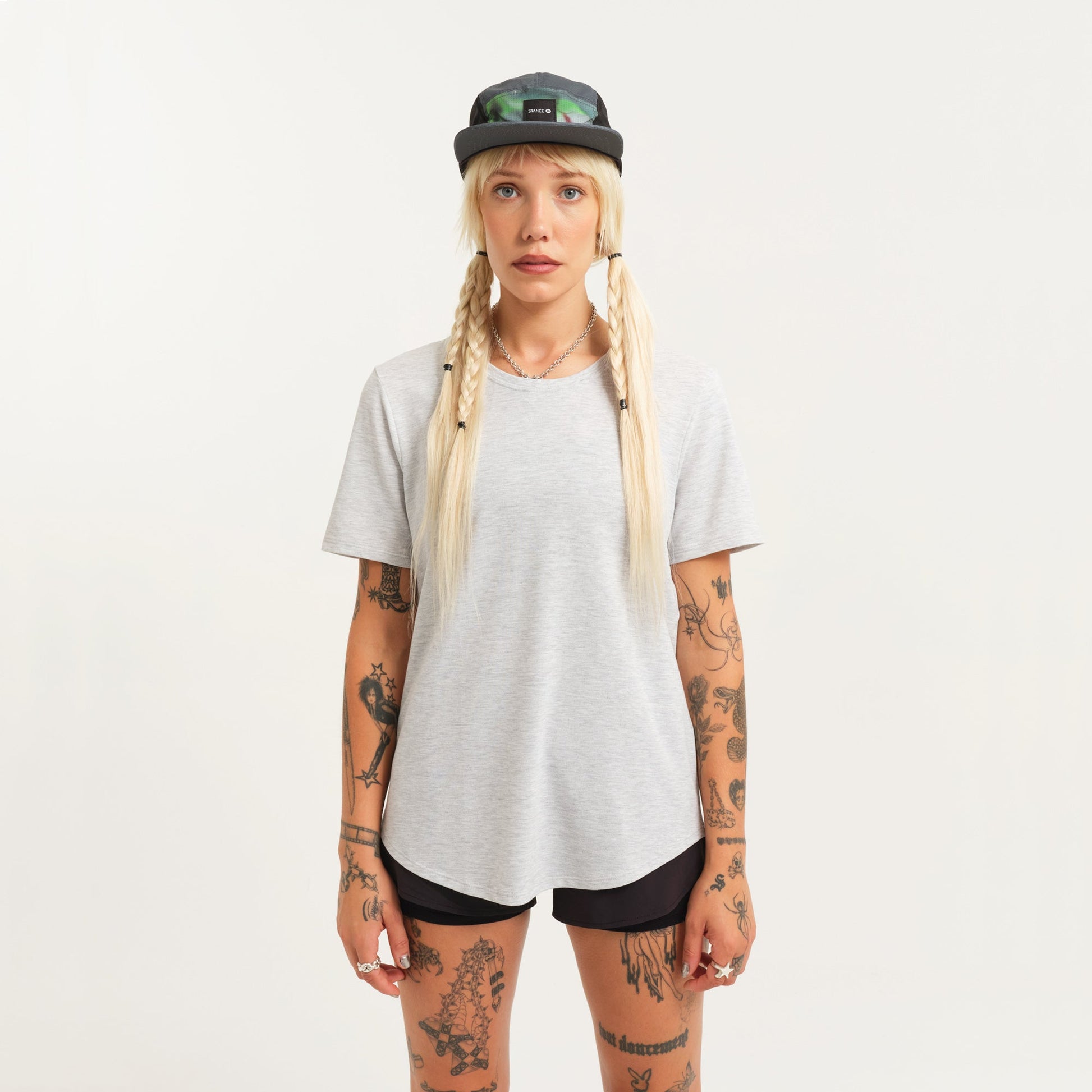 Stance Women's Get Set Performance T-Shirt Heather Stone |model