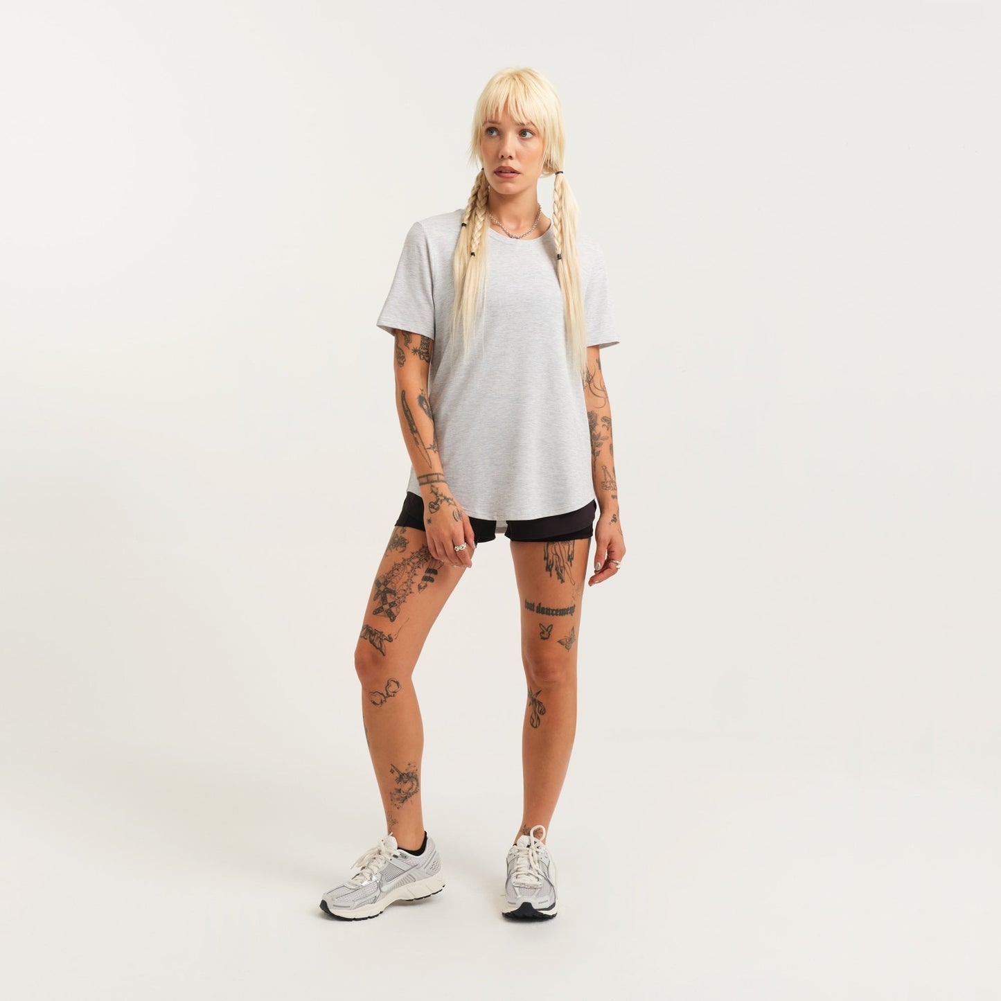 Stance Women&#39;s Get Set Performance T-Shirt Heather Stone |model